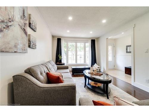 3448 Caplan Crescent, Burlington, ON - Indoor Photo Showing Living Room