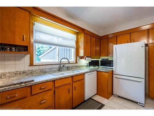 2434 Eileen Drive, Burlington, ON - Indoor Photo Showing Kitchen With Double Sink