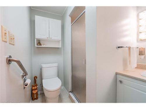 2434 Eileen Drive, Burlington, ON - Indoor Photo Showing Bathroom