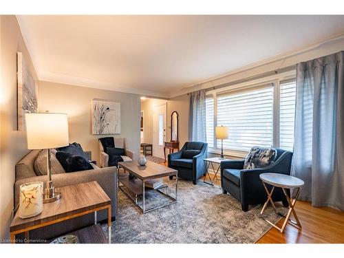 2434 Eileen Drive, Burlington, ON - Indoor Photo Showing Living Room