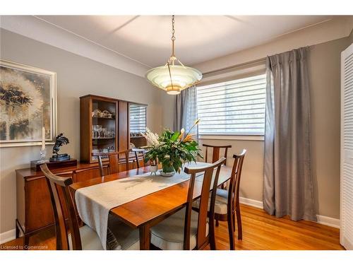 2434 Eileen Drive, Burlington, ON - Indoor Photo Showing Dining Room