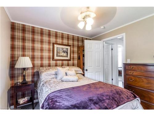 162 Parnell Road, St. Catharines, ON - Indoor Photo Showing Bedroom