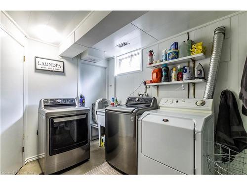 162 Parnell Road, St. Catharines, ON - Indoor Photo Showing Laundry Room