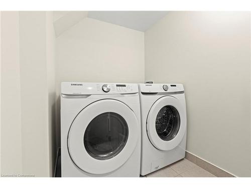 29-590 North Service Road, Stoney Creek, ON - Indoor Photo Showing Laundry Room