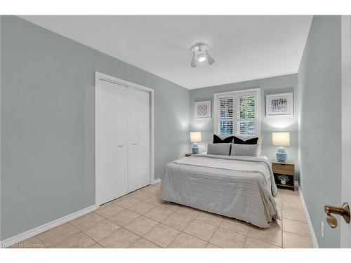 116 Greenbrier Drive, Waterloo, ON - Indoor Photo Showing Bedroom