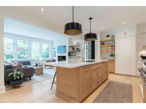 625 Hurd Avenue, Burlington, ON - Indoor Photo Showing Kitchen