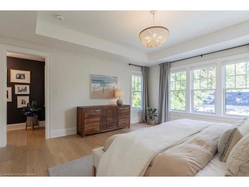 625 Hurd Avenue, Burlington, ON - Indoor Photo Showing Bedroom