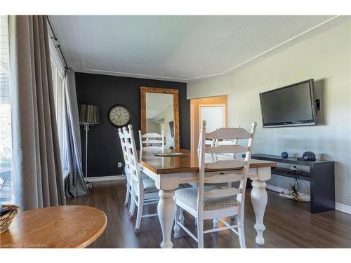 44 Sandalwood Avenue, Hamilton, ON - Indoor Photo Showing Dining Room