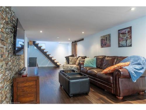 44 Sandalwood Avenue, Hamilton, ON - Indoor Photo Showing Living Room