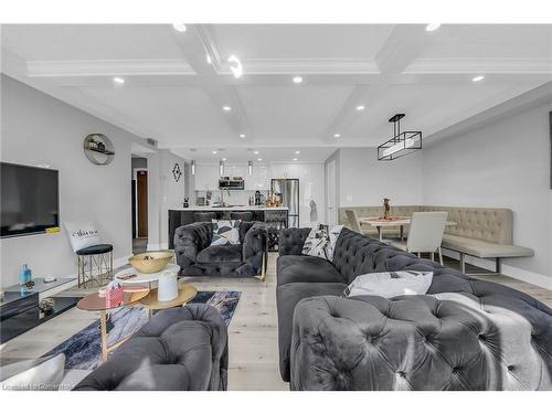 704-120 Duke Street, Hamilton, ON - Indoor Photo Showing Living Room