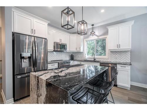 197 Pleasant Avenue N, Ridgeway, ON - Indoor Photo Showing Kitchen With Upgraded Kitchen