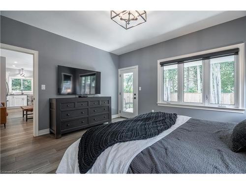 197 Pleasant Avenue N, Ridgeway, ON - Indoor Photo Showing Bedroom