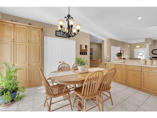 15 Forfar Street W, Caledonia, ON - Indoor Photo Showing Dining Room