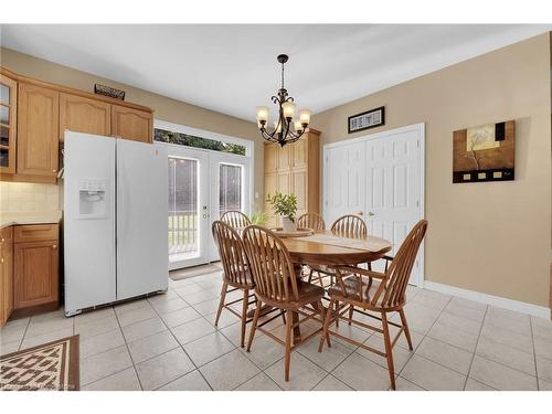 15 Forfar Street W, Caledonia, ON - Indoor Photo Showing Dining Room