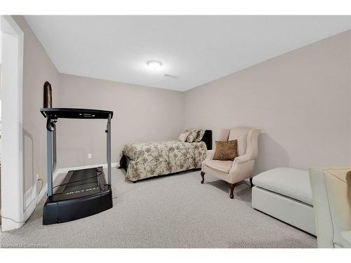 15 Forfar Street W, Caledonia, ON - Indoor Photo Showing Other Room