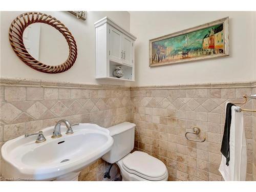 210 Bluebell Crescent, Ancaster, ON - Indoor Photo Showing Bathroom