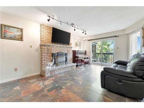 210 Bluebell Crescent, Ancaster, ON - Indoor Photo Showing Living Room With Fireplace