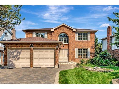 210 Bluebell Crescent, Ancaster, ON - Outdoor