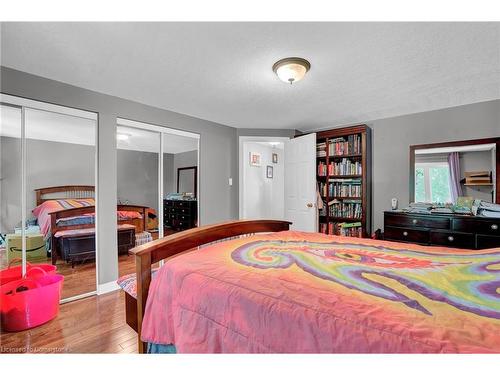 137 Winding Wood Crescent, Kitchener, ON - Indoor Photo Showing Bedroom