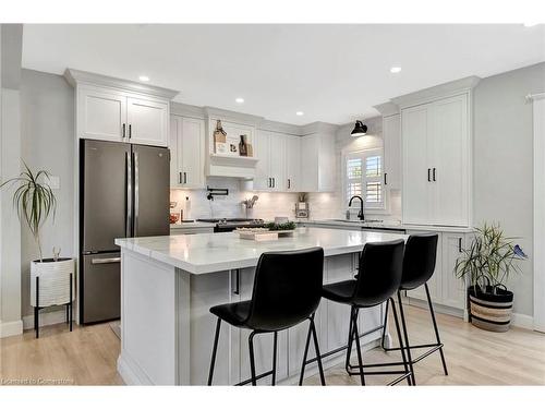 2375 Gillingham Drive, Burlington, ON - Indoor Photo Showing Kitchen With Upgraded Kitchen