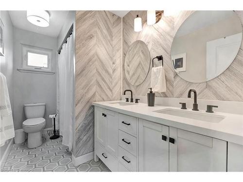 2375 Gillingham Drive, Burlington, ON - Indoor Photo Showing Bathroom