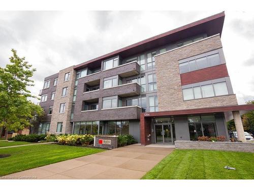 417-1284 Guelph Line, Burlington, ON - Outdoor With Balcony With Facade