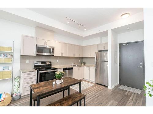 417-1284 Guelph Line, Burlington, ON - Indoor Photo Showing Kitchen With Stainless Steel Kitchen