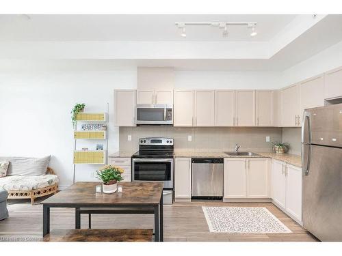 417-1284 Guelph Line, Burlington, ON - Indoor Photo Showing Kitchen With Stainless Steel Kitchen