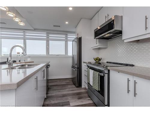 710-2750 King Street E, Hamilton, ON - Indoor Photo Showing Kitchen With Stainless Steel Kitchen With Double Sink With Upgraded Kitchen