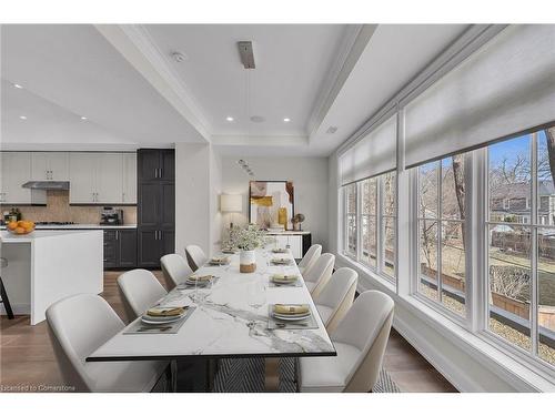 4-509 Elizabeth Street, Burlington, ON - Indoor Photo Showing Dining Room