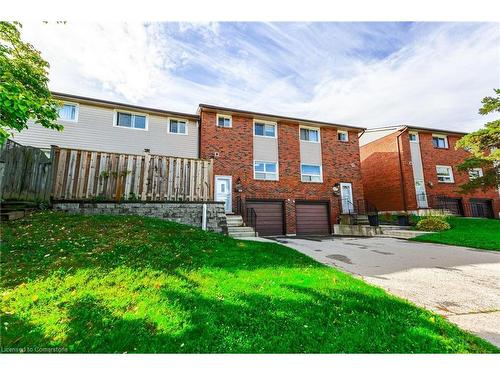 10-202 Lavina Crescent, Hamilton, ON - Outdoor