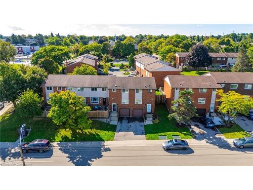 10-202 Lavina Crescent, Hamilton, ON - Outdoor