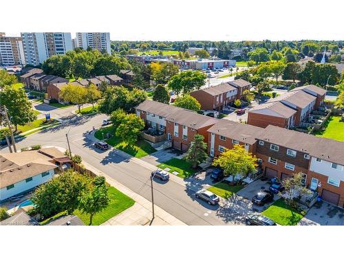 10-202 Lavina Crescent, Hamilton, ON - Outdoor With View