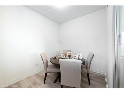 1401-385 Winston Road, Grimsby, ON - Indoor Photo Showing Dining Room