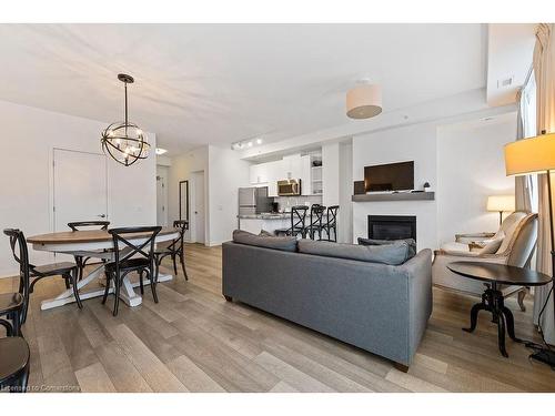 209-40 Horseshoe Boulevard, Barrie, ON - Indoor Photo Showing Other Room With Fireplace