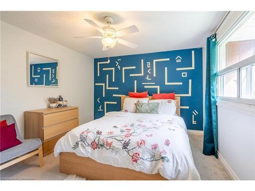 3-657 Francis Road, Burlington, ON - Indoor Photo Showing Bedroom