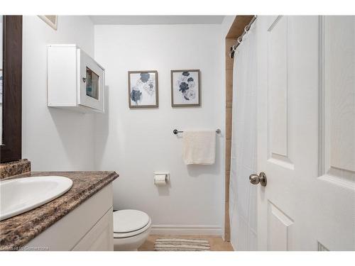 3-657 Francis Road, Burlington, ON - Indoor Photo Showing Bathroom