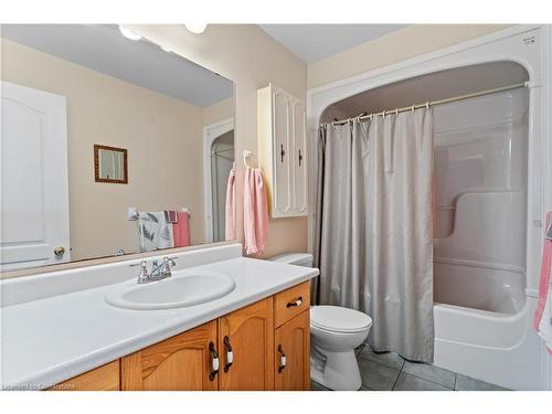 76 Braemar Avenue, Caledonia, ON - Indoor Photo Showing Bathroom