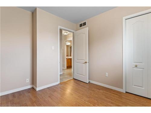 76 Braemar Avenue, Caledonia, ON - Indoor Photo Showing Other Room