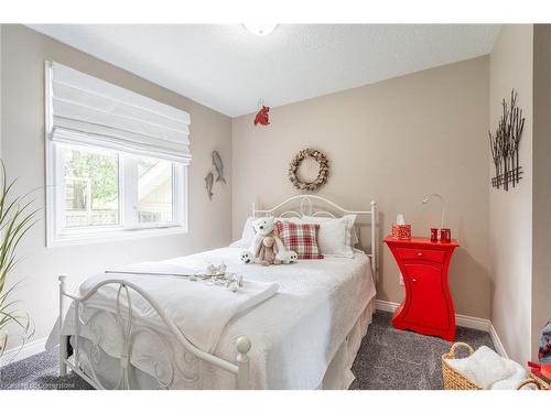 63 Forestgate Drive, Hamilton, ON - Indoor Photo Showing Bedroom