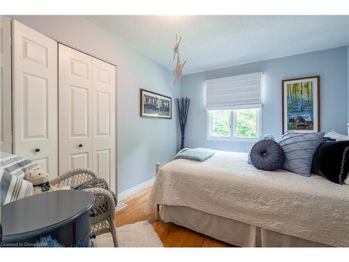 63 Forestgate Drive, Hamilton, ON - Indoor Photo Showing Bedroom