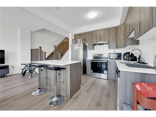 14-166 Mount Albion Road, Hamilton, ON - Indoor Photo Showing Kitchen