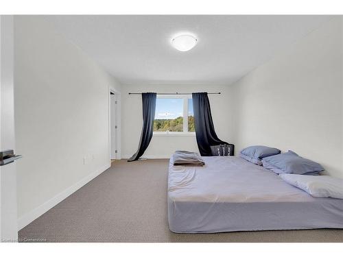 14-166 Mount Albion Road, Hamilton, ON - Indoor Photo Showing Bedroom