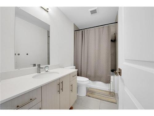 14-166 Mount Albion Road, Hamilton, ON - Indoor Photo Showing Bathroom