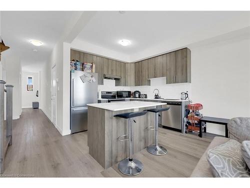 14-166 Mount Albion Road, Hamilton, ON - Indoor Photo Showing Kitchen