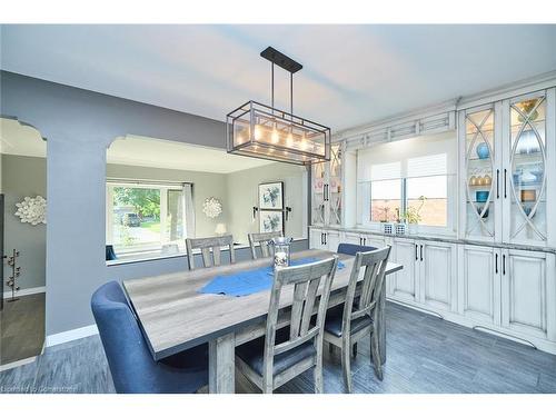 64 Millbridge Crescent, Fonthill, ON - Indoor Photo Showing Dining Room