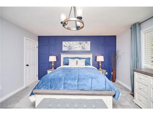 64 Millbridge Crescent, Fonthill, ON - Indoor Photo Showing Bedroom