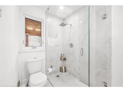 4316 Derry Road, Burlington, ON - Indoor Photo Showing Bathroom