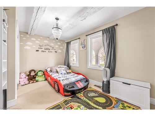 4316 Derry Road, Burlington, ON - Indoor Photo Showing Bedroom