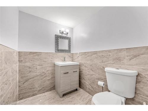 4316 Derry Road, Burlington, ON - Indoor Photo Showing Bathroom